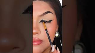 Eyeliner Tutorial Eyes Makeup [upl. by Llemar911]