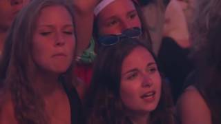 Guizmo Attendez moi Live  Les Vieilles Charrues 2016 [upl. by Brockie]