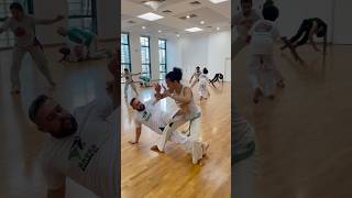 capoeira Treino de quedas [upl. by Pelagias]