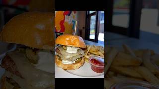 Burger amp spicy chicen sandwich fyp fypシ゚ trending trend youtubeshorts youtube foodie food [upl. by Yuzik281]