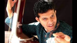 Aruni Kirani  Mahesh Kale  Katyar Kaljat Ghusli [upl. by Spevek]