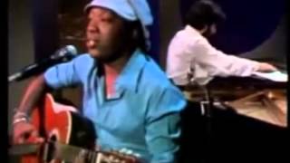 Milton Nascimento  Travessia [upl. by Behre]