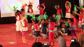 spectacle danse maternelle 3 [upl. by Decamp]