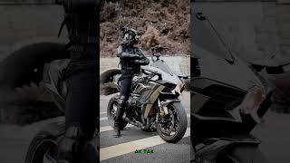 Kawasaki Ninja H2R Vs Splendor 👿 [upl. by Eniruam]