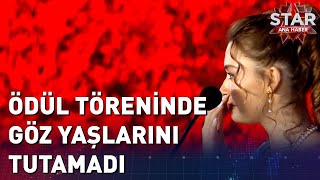 Afra Saraçoğlu Ödül Töreninde Göz Yaşlarını Tutamadı [upl. by Gianna]