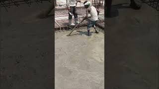 how to concrete slab use vibrator slab me vibrator kaise chalaye viral slab vibratorisbt [upl. by Sherurd]