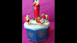 Wendt amp Kühn Erzgebirge uralt Madonna mit Engeln bunte Flügel Spieluhr Spieldose [upl. by Eldwin985]