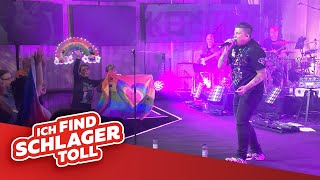 Kerstin Ott  Regenbogenfarben Ich find Schlager toll LIVE [upl. by Alboran]