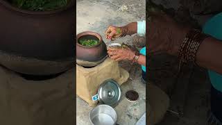 Maa Ke Hathon Ka palaksaag villagekitchen villagefood sunilpalvlogs [upl. by Arabel]