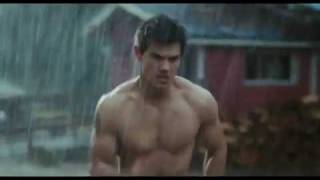 Sumrak Saga Praskozorje  Part 1The Twilight Saga Breaking Dawn  Official Trailer [upl. by Nodnek]