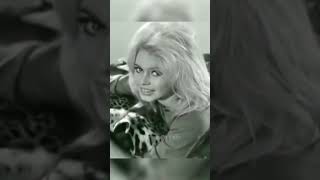 Brigitte Bardot quotInvitangoquot chanson [upl. by Andromache]