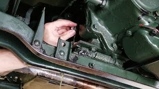 Dyna D18 transfer case oil drains into the T84 transmission on this WW2 jeep [upl. by Elvira]