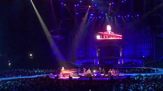 Andre Hazes hologram met Hazes jr  kleine jongen  heel Holland zingt Hazes 2232019 [upl. by Apollus741]