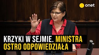 Krzyki w Sejmie Ministra ostro jak chcecie się leczyć u baby szeptuchy [upl. by Yasdnyl]