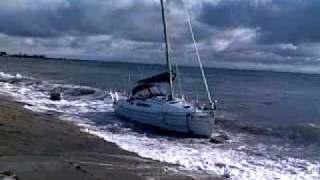 Großenbrode  Segelyacht in Seenot Sailboat wreckage [upl. by Jayme]