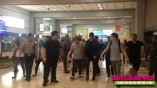 130419 BIGBANG Sans GDragon at Soekarno Hatta Airport Jakarta [upl. by Farrison]