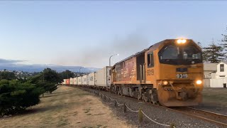 DL 9319 on Train 627 near Hastings Street Napier [upl. by Recnal]