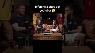 Ser youtuber 🥱 VS Ser futbolista 🗿 [upl. by Nnylasor]