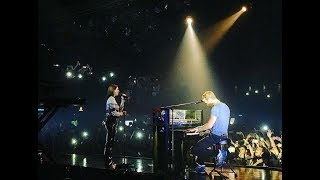 Chris Martin performing Homesick with Dua Lipa  São Paulo Nov 9 2017 [upl. by Havens]