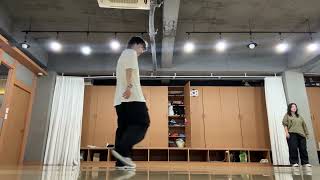 Basic Step Training for HipHopBounce Step with Weight Transfer241012힙합초급 주말반 바디트레이닝 [upl. by Eliezer]