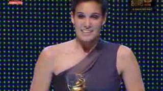 Daniela Ruah wins  XV Gala Globos de Ouro 2009 [upl. by Milak]