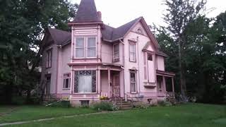 Elgin Illinois quotMillionaires Rowquot from 1880s1900s  large historic homes owned by millionaires [upl. by Iek]