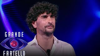 Grande Fratello  Simone racconta della sua relazione con Yulia Buschi [upl. by Erhard]