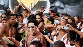 Tego Calderon  El abayarde Live Miami [upl. by Noeled]