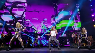 Helene Fischer  Atemlos durch die Nacht Dance Version Live aus Berlin 2015 [upl. by Imas]