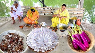 গাং মৌরোলা মাছের ঝাল আর তেলো কাঁকড়ার টক আজ দুপুরে রান্না করলাম সাথে জমিয়ে খাওয়া [upl. by Ahsemik]