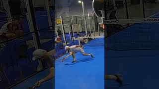 ¡Cuando la Red También Juega 😅🎾 padelhighlights sports padel [upl. by Nauqal]