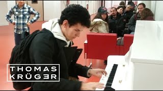 Thomas Krüger – Flashmob Piano Medley at French Airport ParisOrly [upl. by Dranyer]