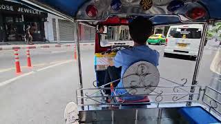 Thailandia  Bangkok  Tour Tuc Tuc [upl. by Nailliw]