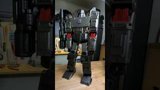 1200 Transformers Megatron transforms itself Toys Technology [upl. by Eirrek]