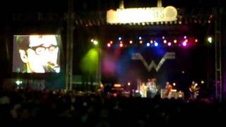 Weezer covers The Cars You Might Think live at Doheny Days 2011 [upl. by Frances737]