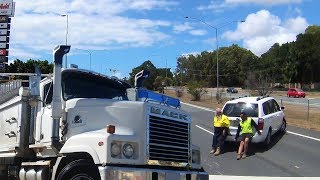 Truckers Help Car driver out  DASHCAM  Brisbane Australia [upl. by Aneehsar199]