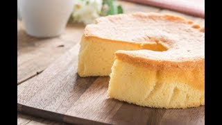 Come fare la chiffon cake il delizioso ciambellone americano [upl. by Wahs]