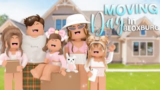 FAMILY MOVES to NEW HOUSE in ROBLOX BLOXBURG  Roblox Bloxburg Roleplay [upl. by Gregg]