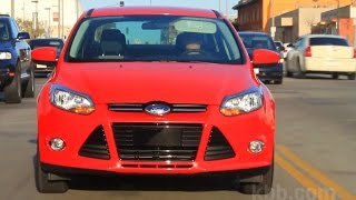 2014 Ford Focus Review  Kelley Blue Book [upl. by Kezer]