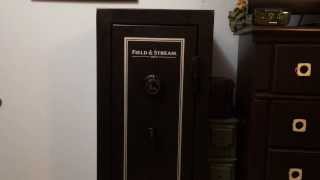 Field amp Stream 10 Gun Safe [upl. by Nennek]