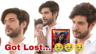 Shivin Narang Got Lost At Tunisha Sharma Last Journey Ceremony  Very Sad MOMENT [upl. by Nivac]