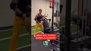 💪🔥 Futbolu bırakan Mesut Özil Plevne Marşı eşliğinde fitness çalışmalarını sürdürüyor [upl. by Schwing88]