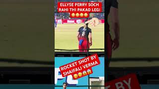 ELLYSE PERRY AUR BALL KI RACE😲🇮🇳cricket viral trending ytshorts shorts wpl rcb dc [upl. by Ynabla]