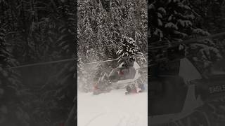 HeliSki pickup in British Columbia ski heliskiing [upl. by Staal]