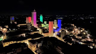 San Gimignano colori nella notte  dicembre 2023  Tuscany 4K [upl. by Elagibba72]