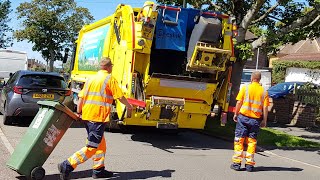 2019 Geesink GPM IV Collecting Garden Waste In Dacorum [upl. by Nylac]