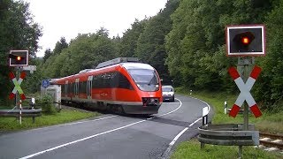 Spoorwegovergang Olsberg D  Railroad crossing  Bahnübergang [upl. by Anilocin392]