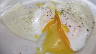 EGG OVER EASY  How to make PERFECT OVER EASY EGGS demonstration [upl. by Keviv]