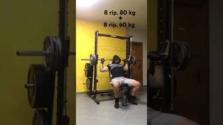 Slow back multipower 8 rep 80 kg 8 reps 60kg shoulder bodybuilding shoulderday pumping pump [upl. by Lletnom]