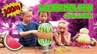 WATERMELOEN CHALLENGE Een Watermeloen Met Elastiekjes Laten Ontploffen💥 ♥DeZoeteZusjes♥ [upl. by Papke]